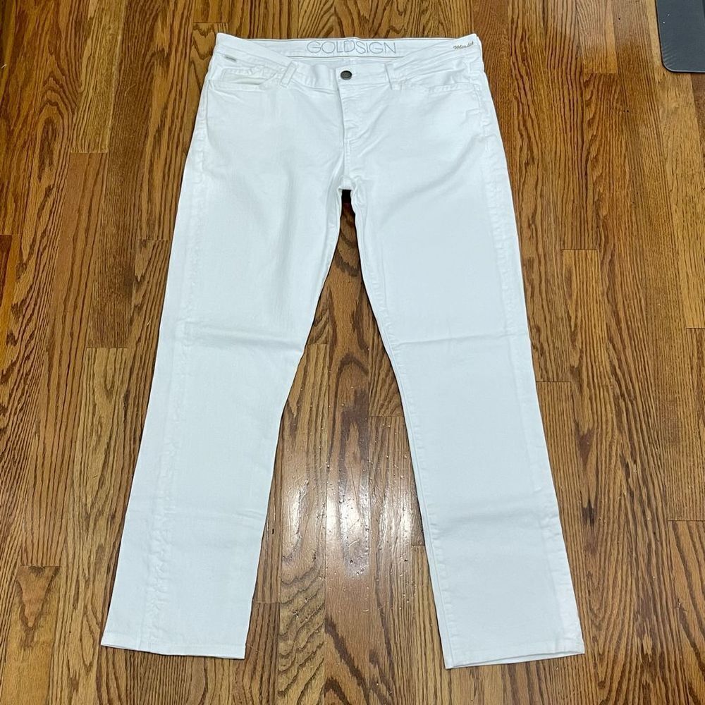 Goldsign Misfit White Straight Leg Jeans. Size 32.